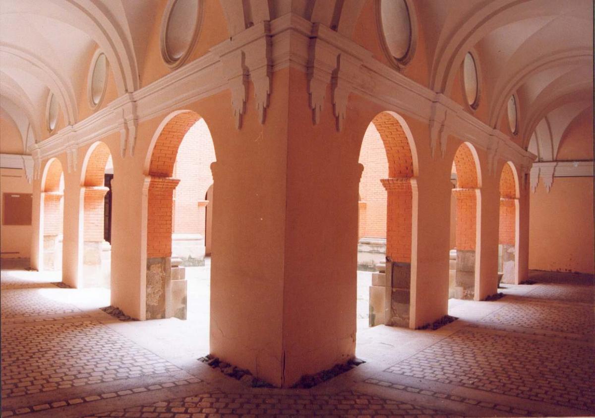 Interiro Claustro del Convento de la Merced