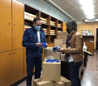 Entrega de mascarillas a los alumnos de primaria de todos los centros de la ciudad