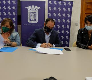  El Ayuntamiento renueva el convenio de colaboración en materia de acción social con  la Asociación Protectora de Animales de Tarazona (APATA)