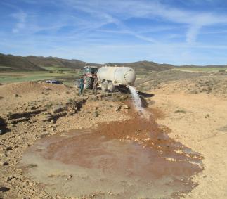 El Ayuntamiento de Tarazona suministra agua a las balsas y aljibes de la zona 