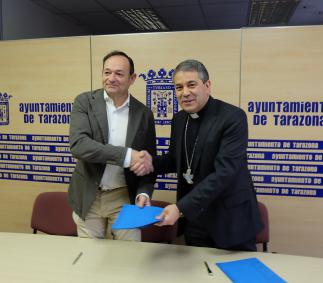  El Ayuntamiento y el Obispado firman convenio para la cesión de la iglesia de San Joaquín