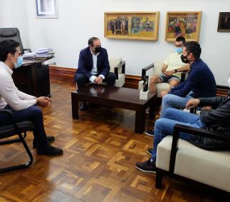  El Ayuntamiento hace un reconocimiento al deportista Eduardo Santas