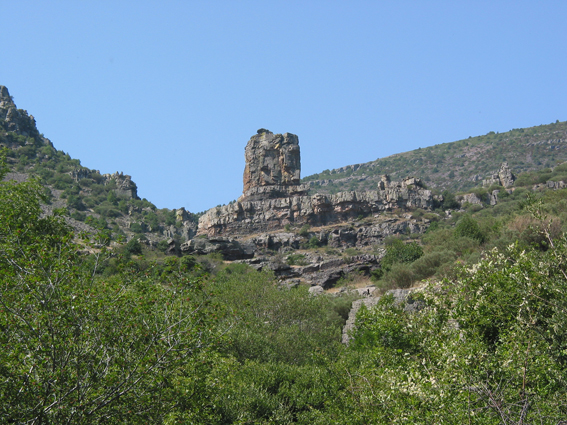 Cuadro de texto:  La Torre del Morana, también llamada Torre del Horcajuelo